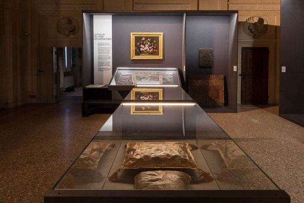 Le pareti delle meraviglie.  Corami di corte tra i Gonzaga e l’Europa